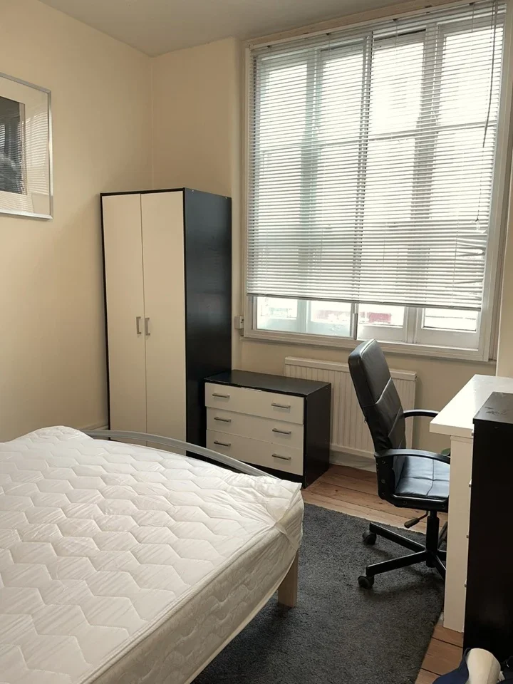 Flat Clerkenwell Road in Greater London
