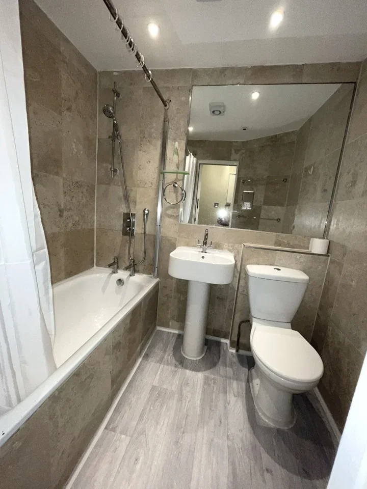 Flat Clerkenwell Road in Greater London