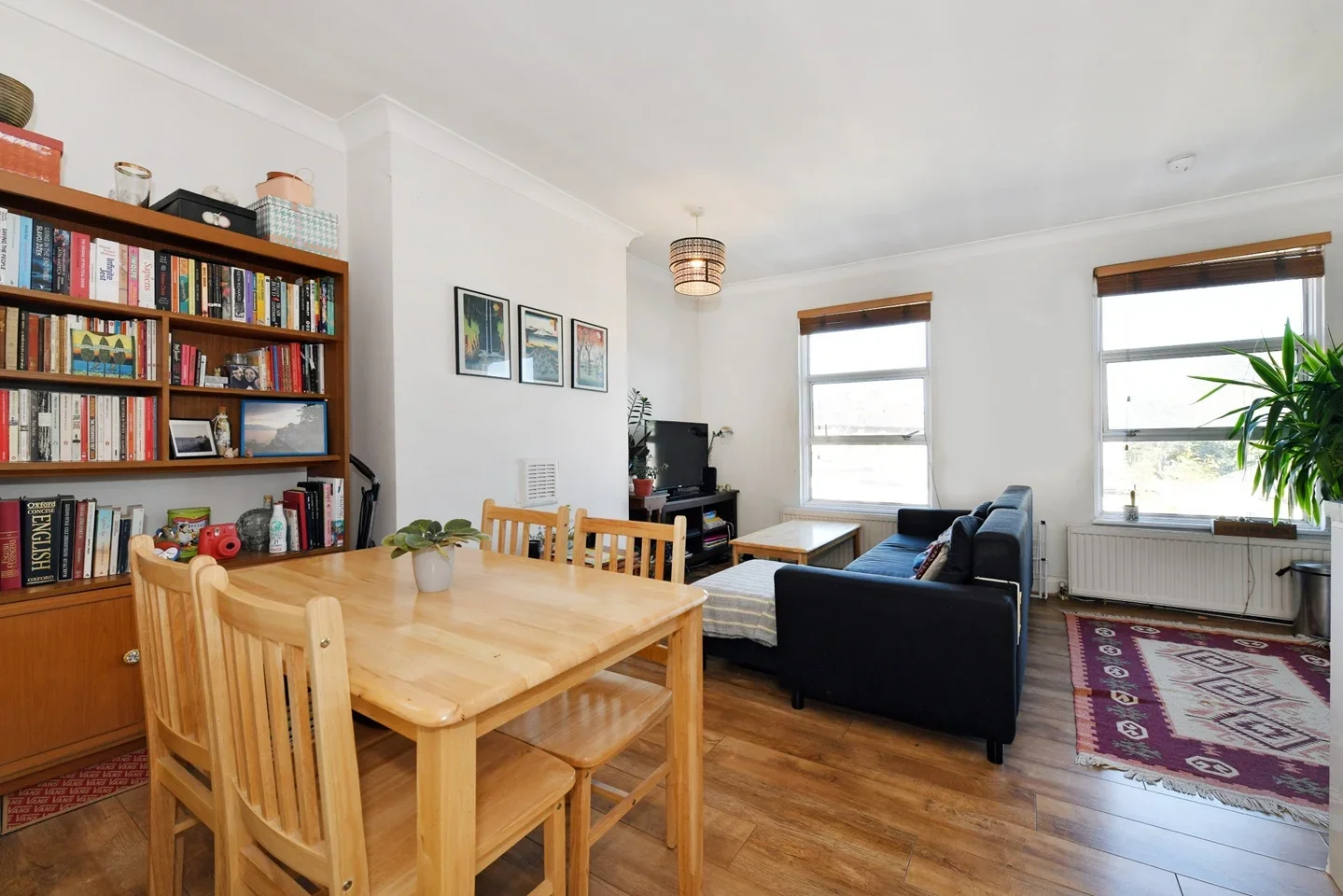 Flat Park Road in Greater London