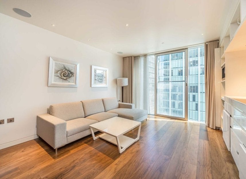 Flat Moor Lane in City of London