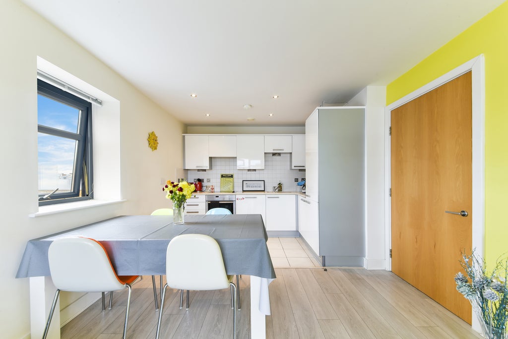 Flat Clapham Park Road in Greater London
