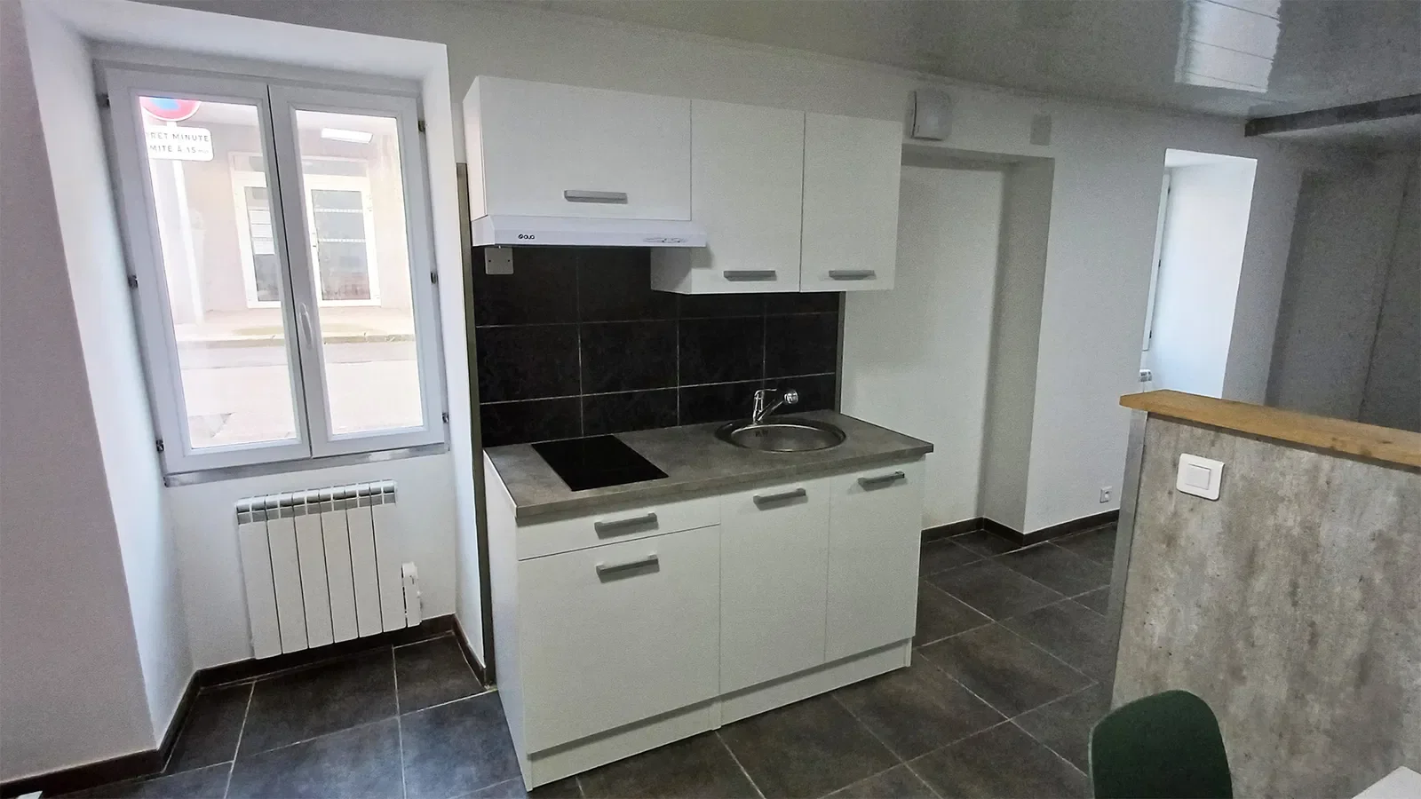 Room Rue Berlioz in Saint-Denis-en-Bugey