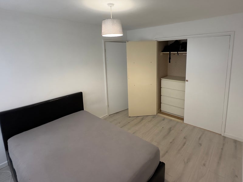 Room Osward in Greater London