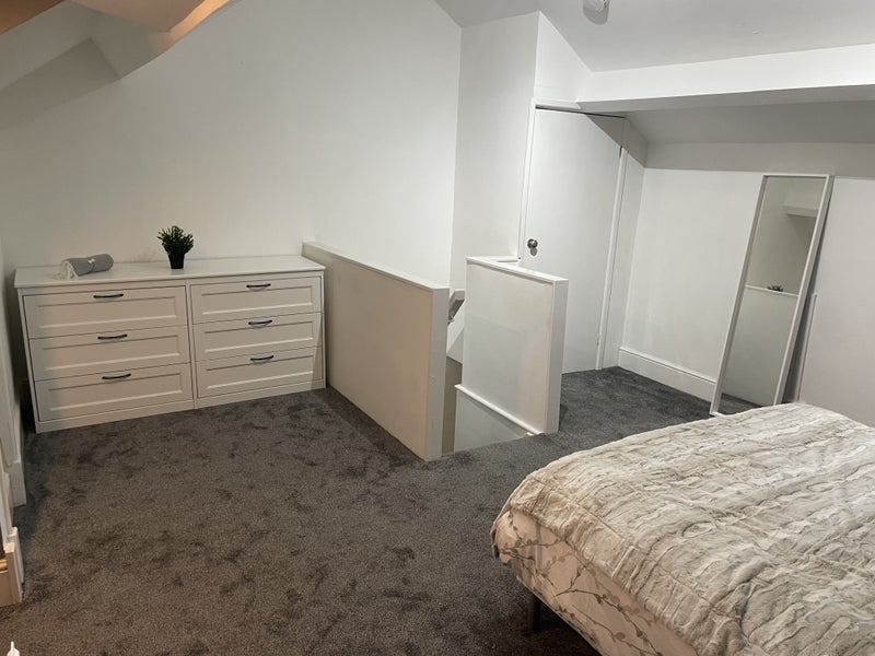 Room Lower York Street in Wombwell