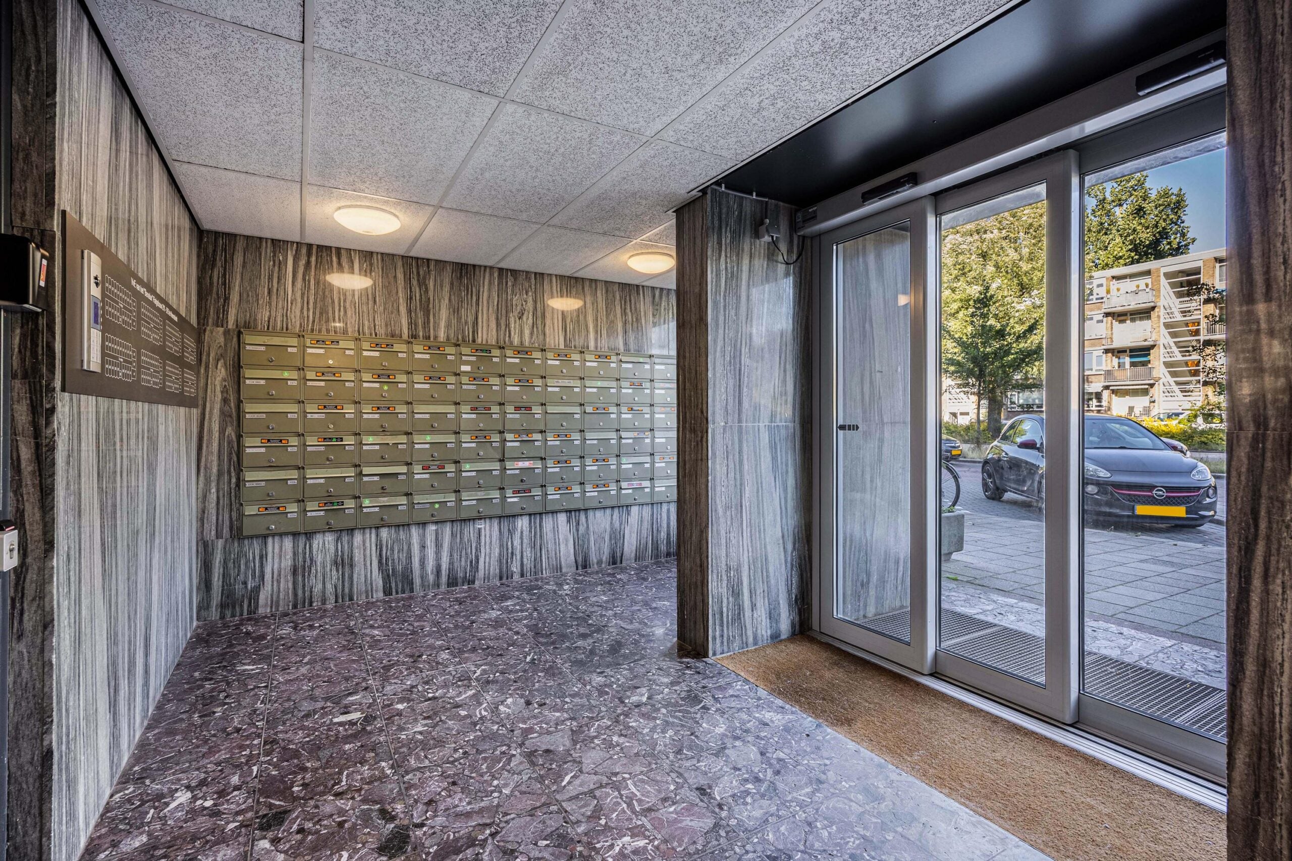 Appartement Beneluxlaan 393 in Heemskerk