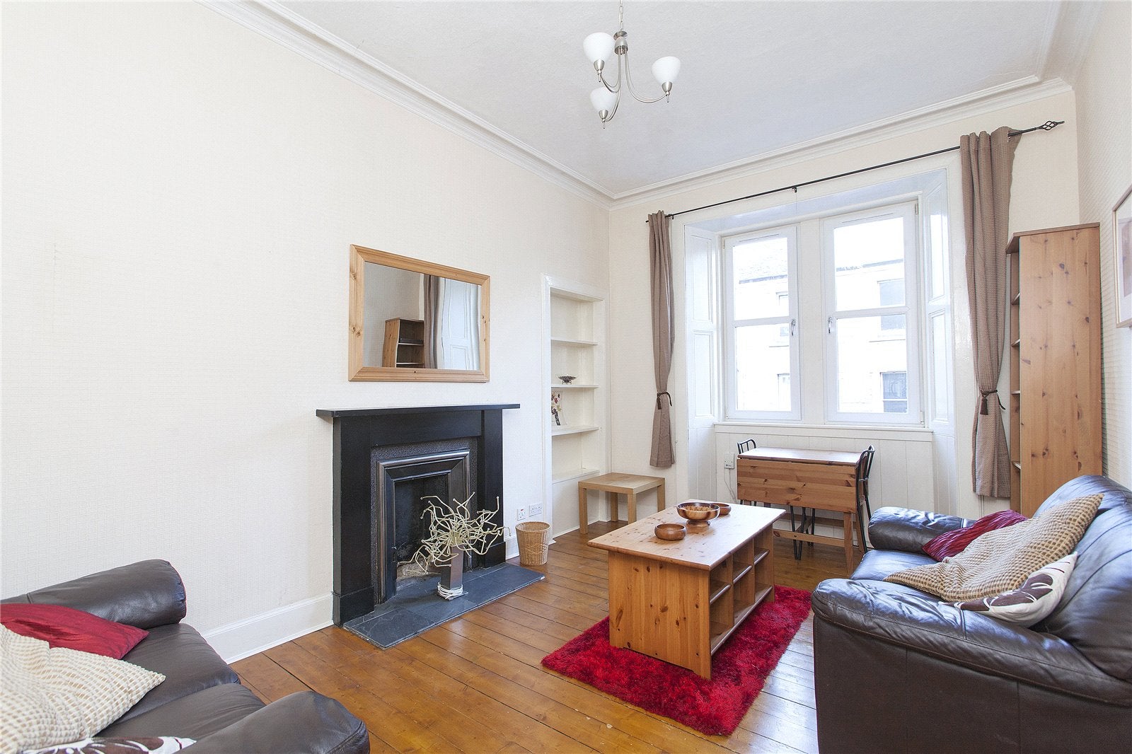 Flat Milton Street in City of Edinburgh