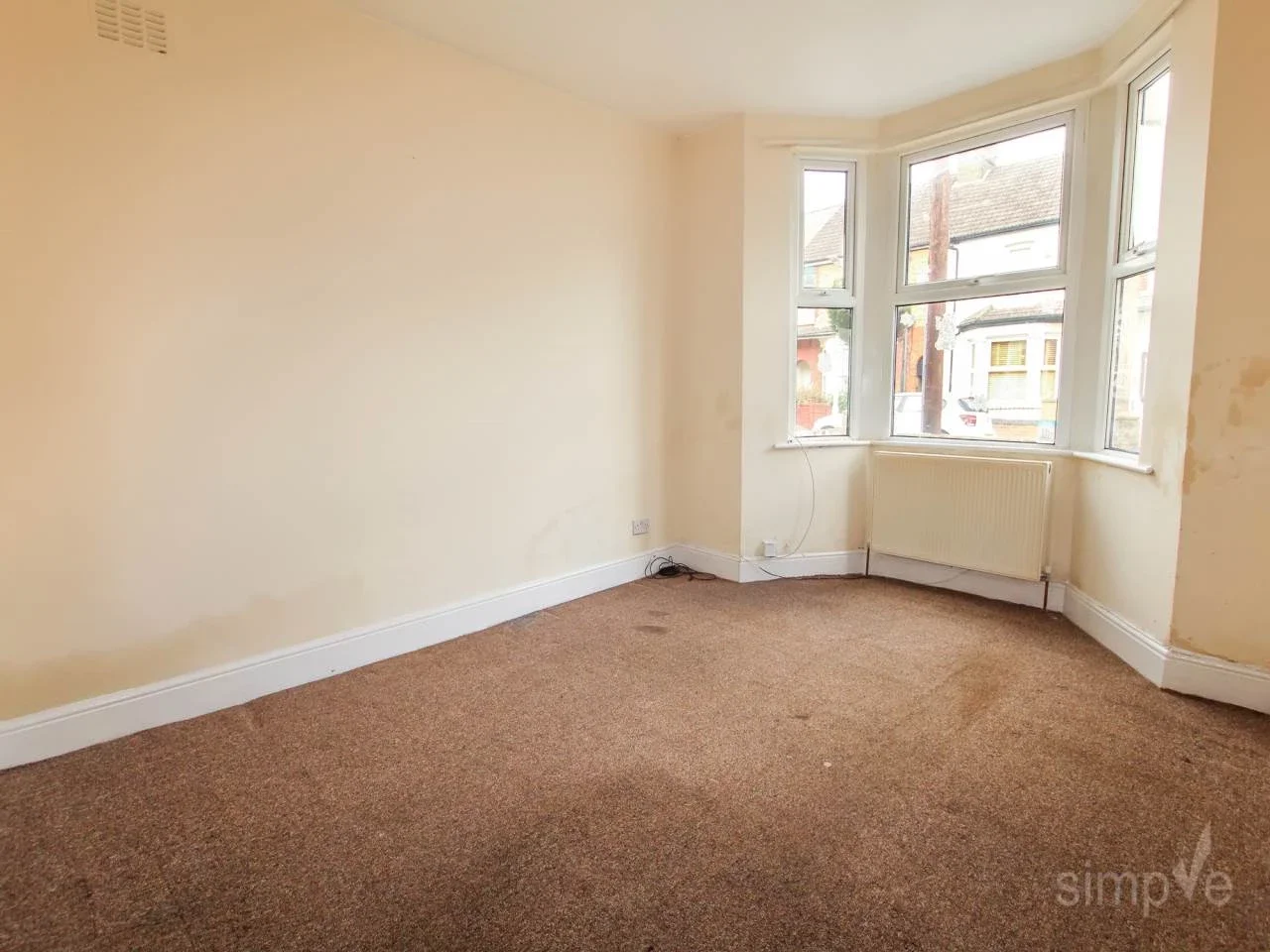 House Bellclose Road in Greater London