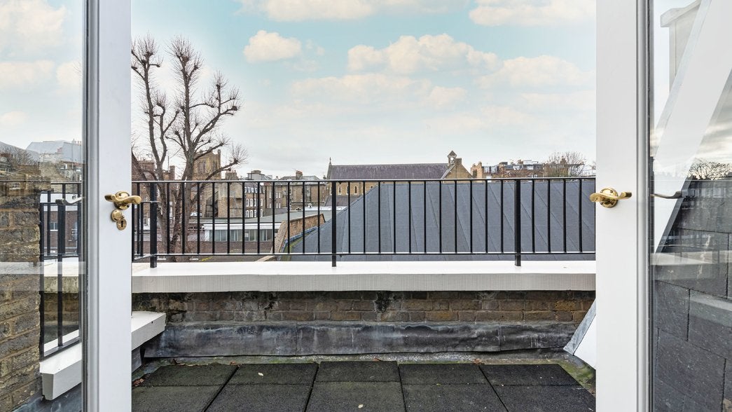 House Clifton Gate in Greater London