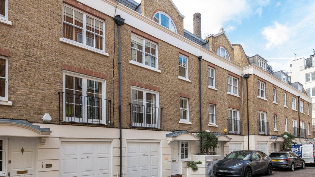House Clifton Gate in Greater London