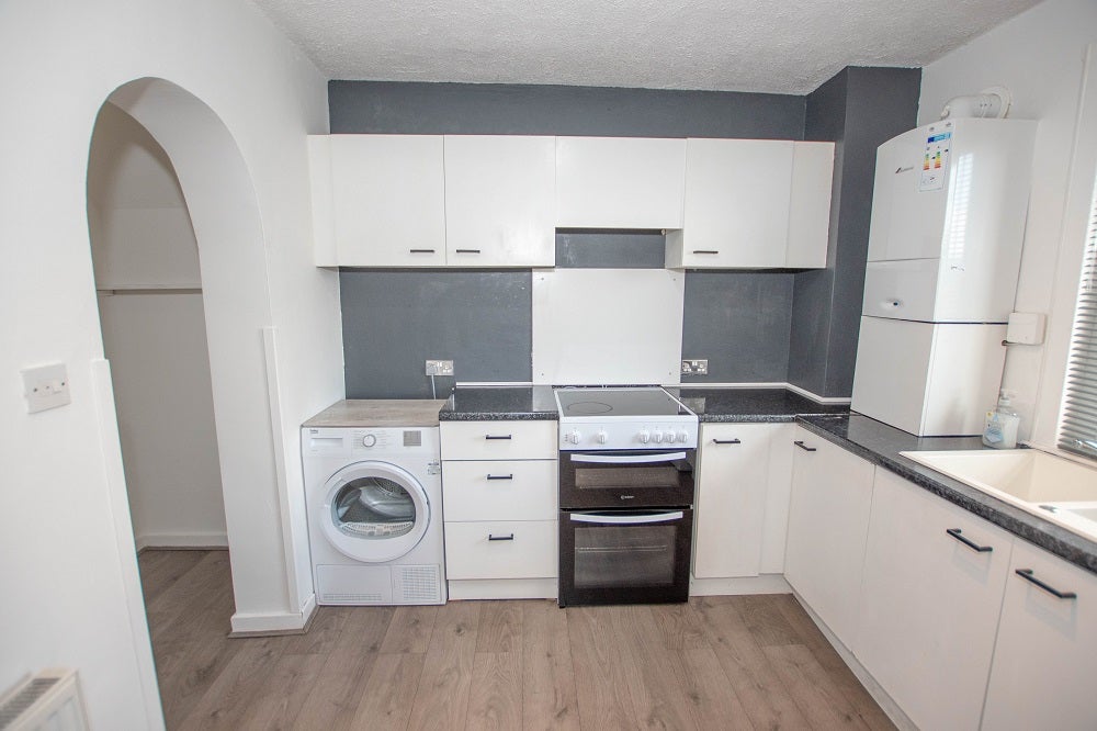 Flat Whinny Hill Crescent in Inverkeithing