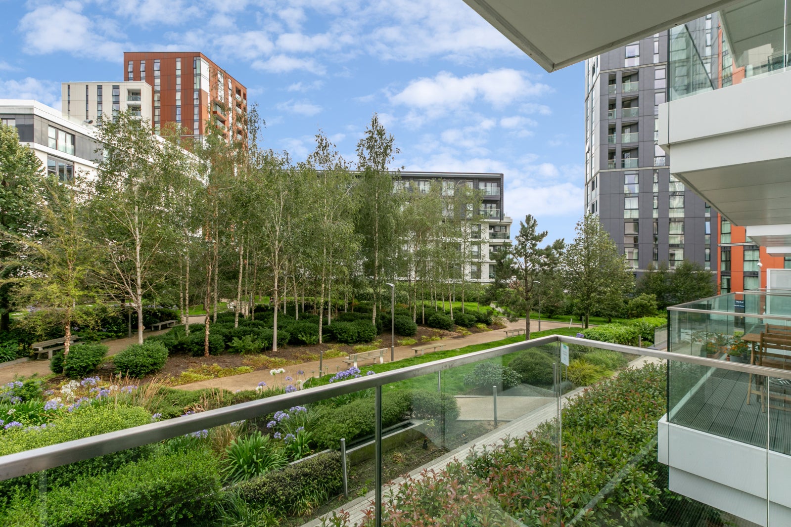 Flat Wandsworth Road in Greater London