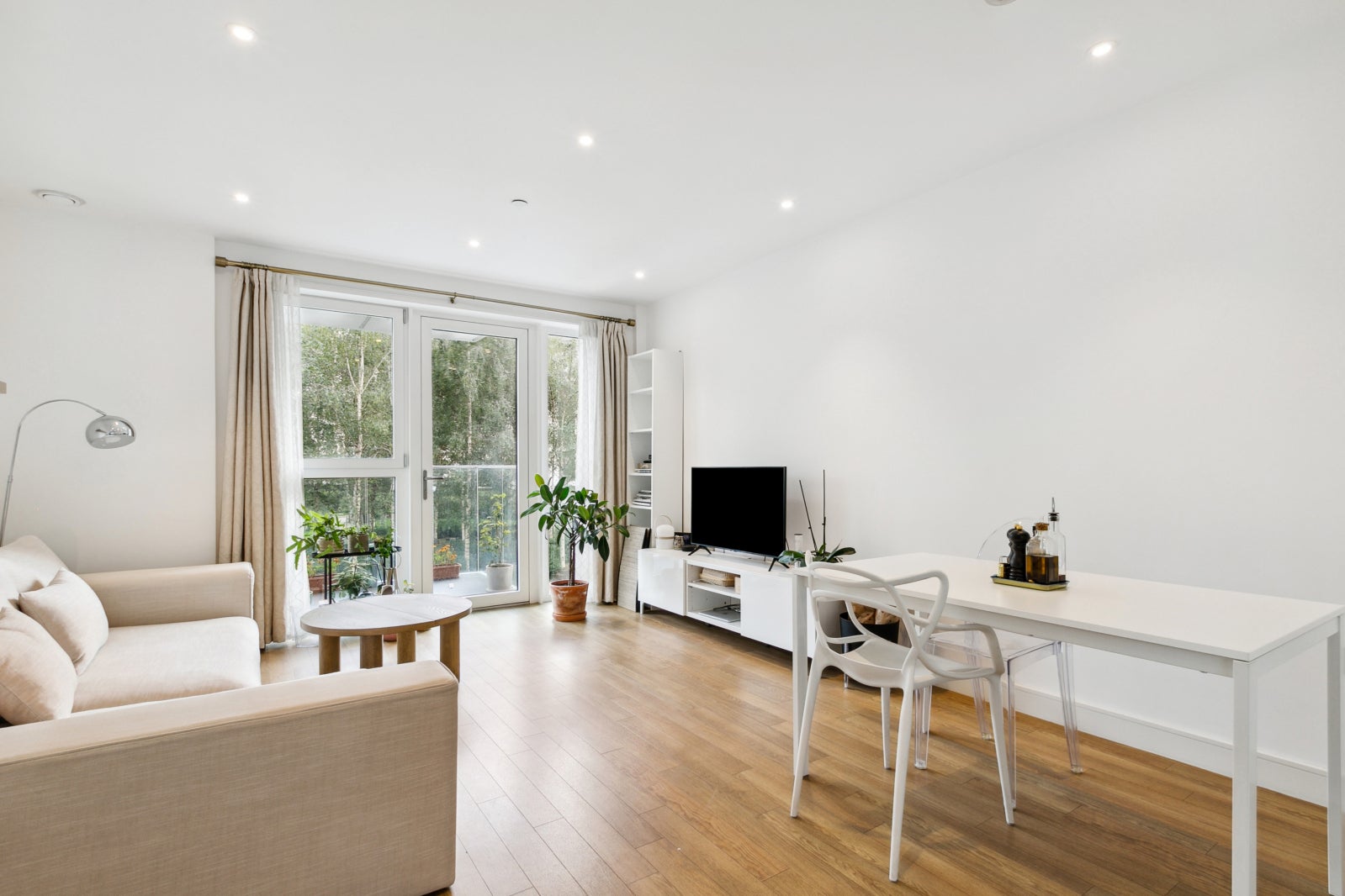 Flat Wandsworth Road in Greater London