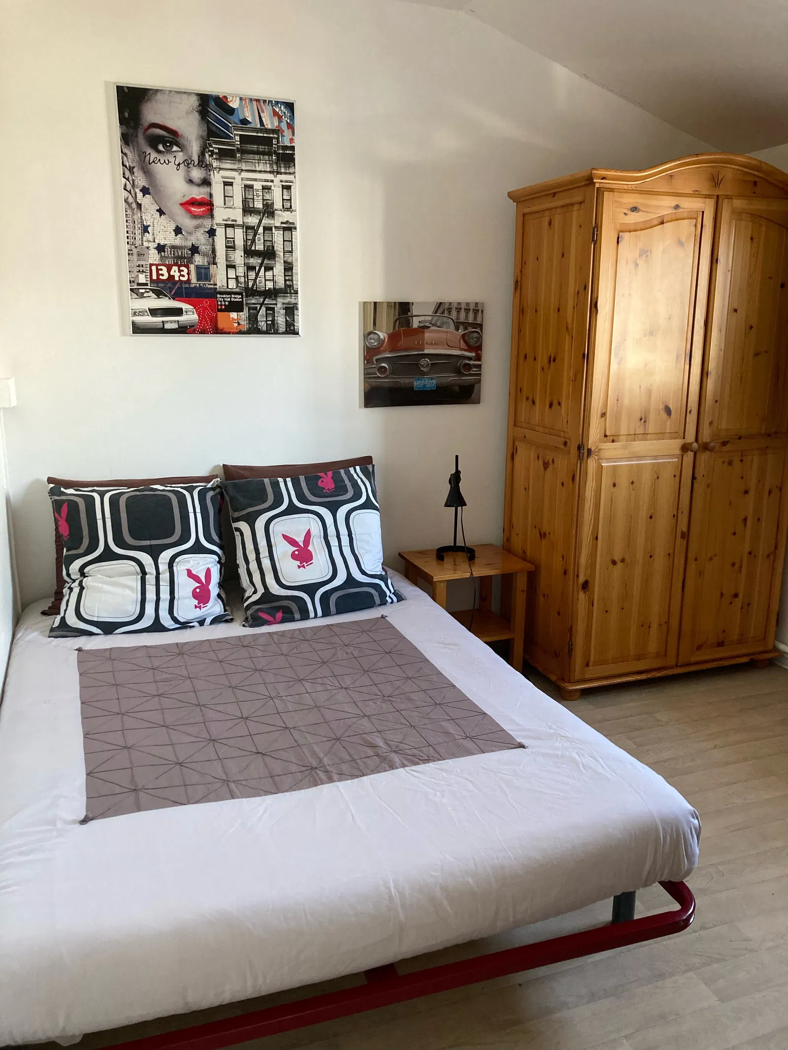 Room Avenue Mansart in Ozoir-la-Ferrière