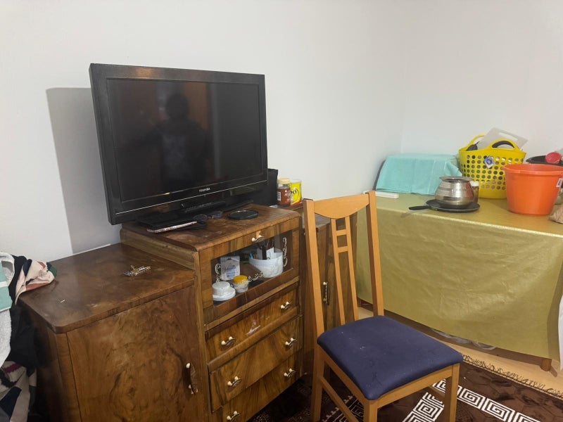 Room Percy Road in Greater London