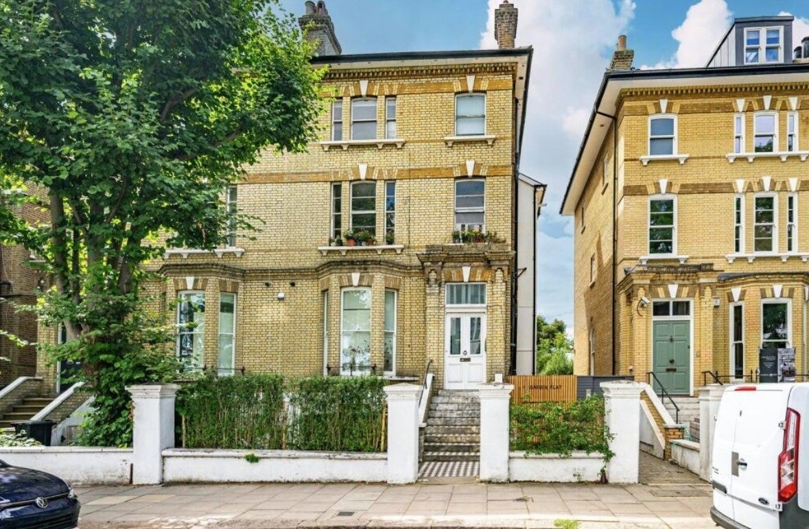 Flat King Henry's Road in Greater London