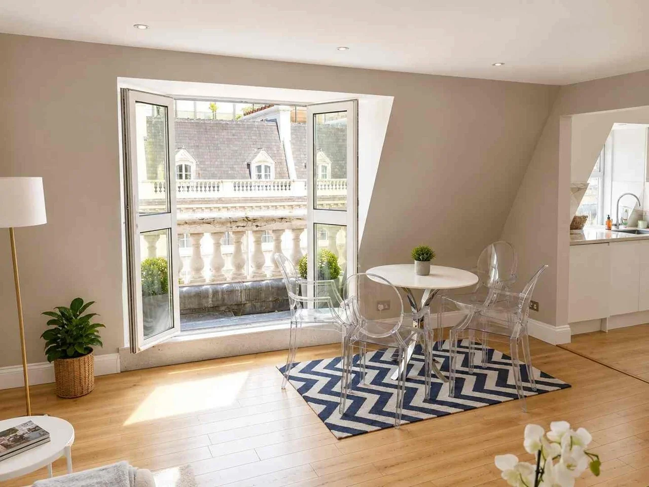 Flat Prince of Wales Terrace in Greater London