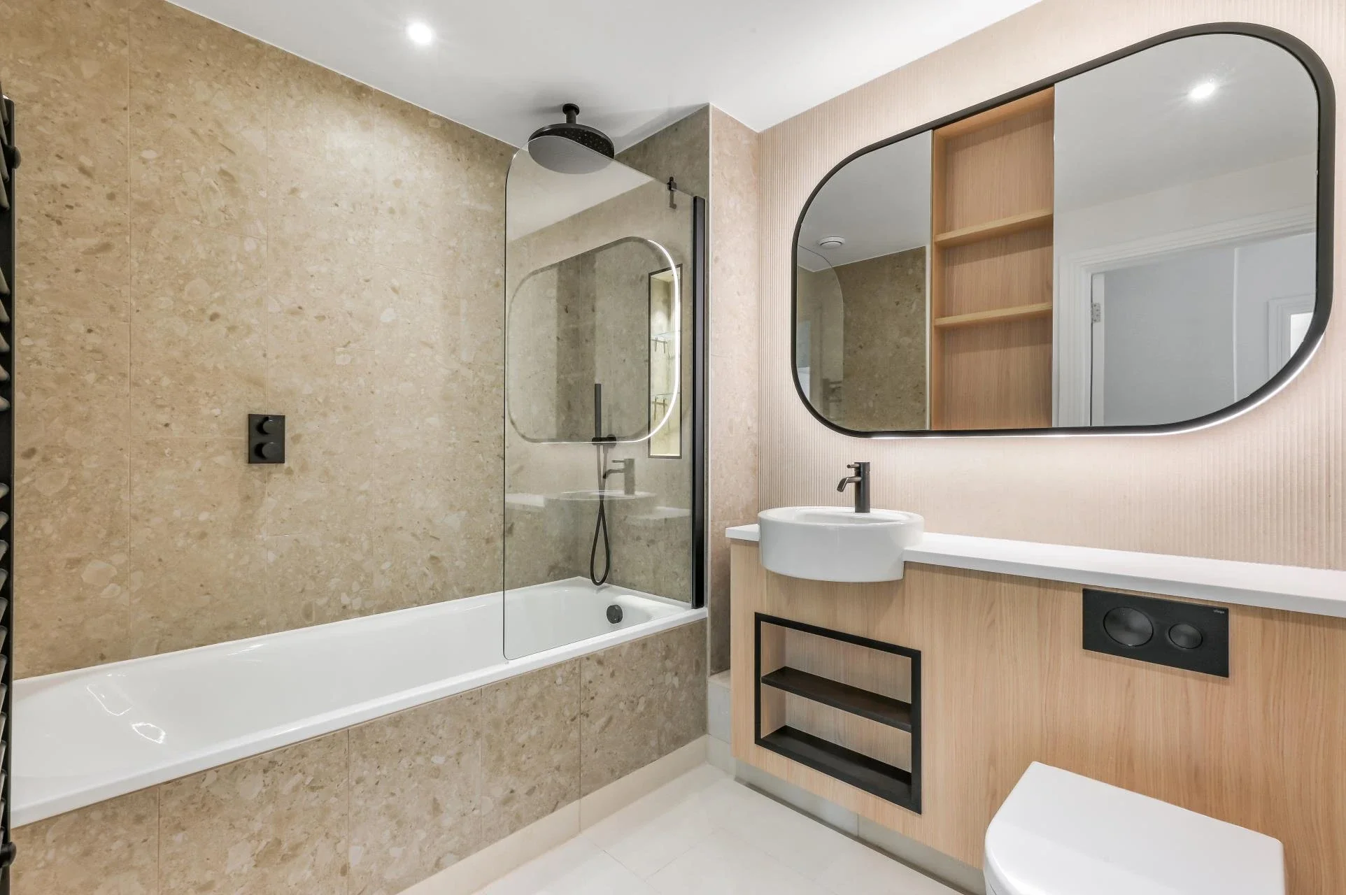 Flat The Hyde in Greater London