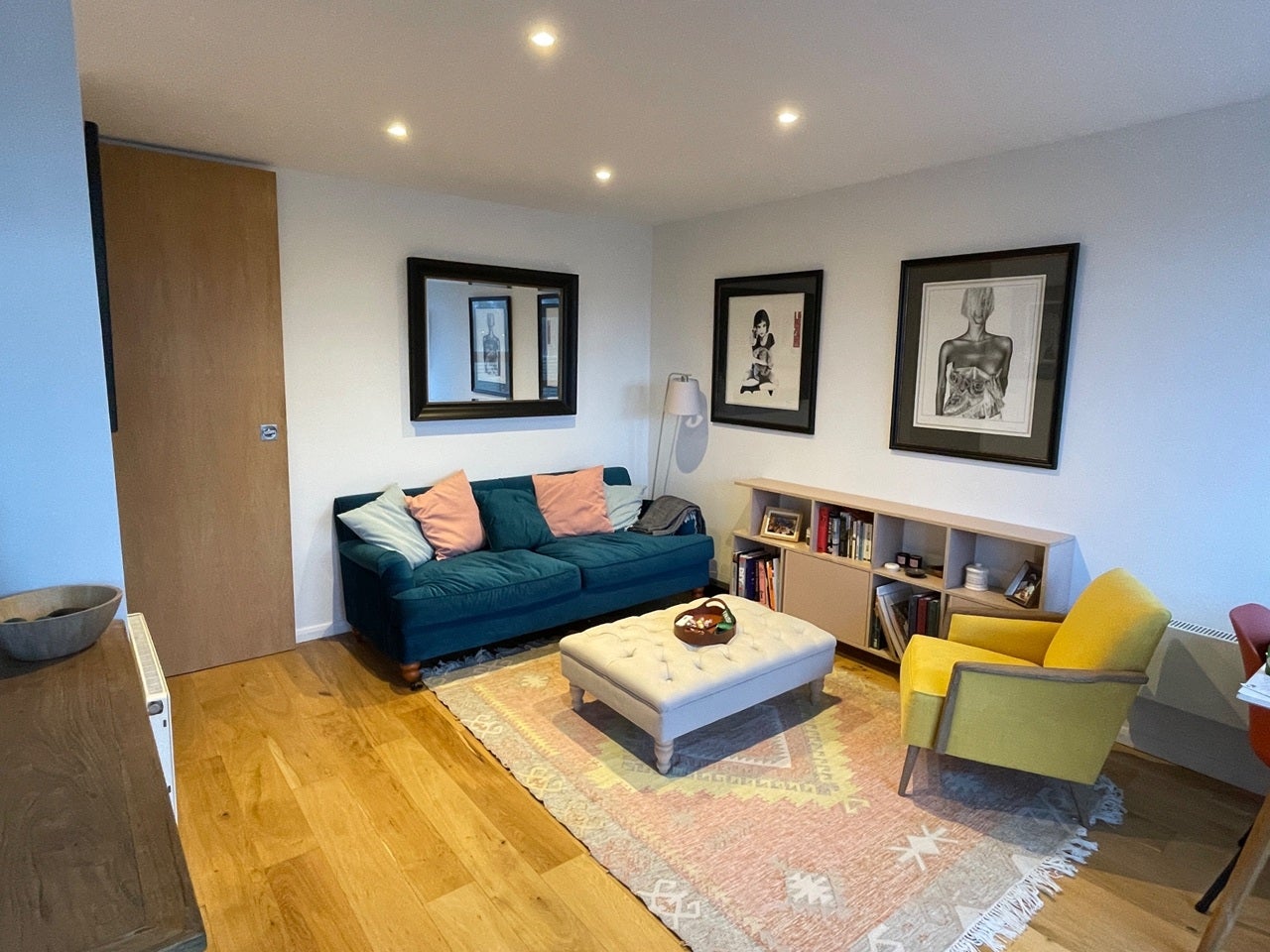 Flat Maskelyne Close in Greater London