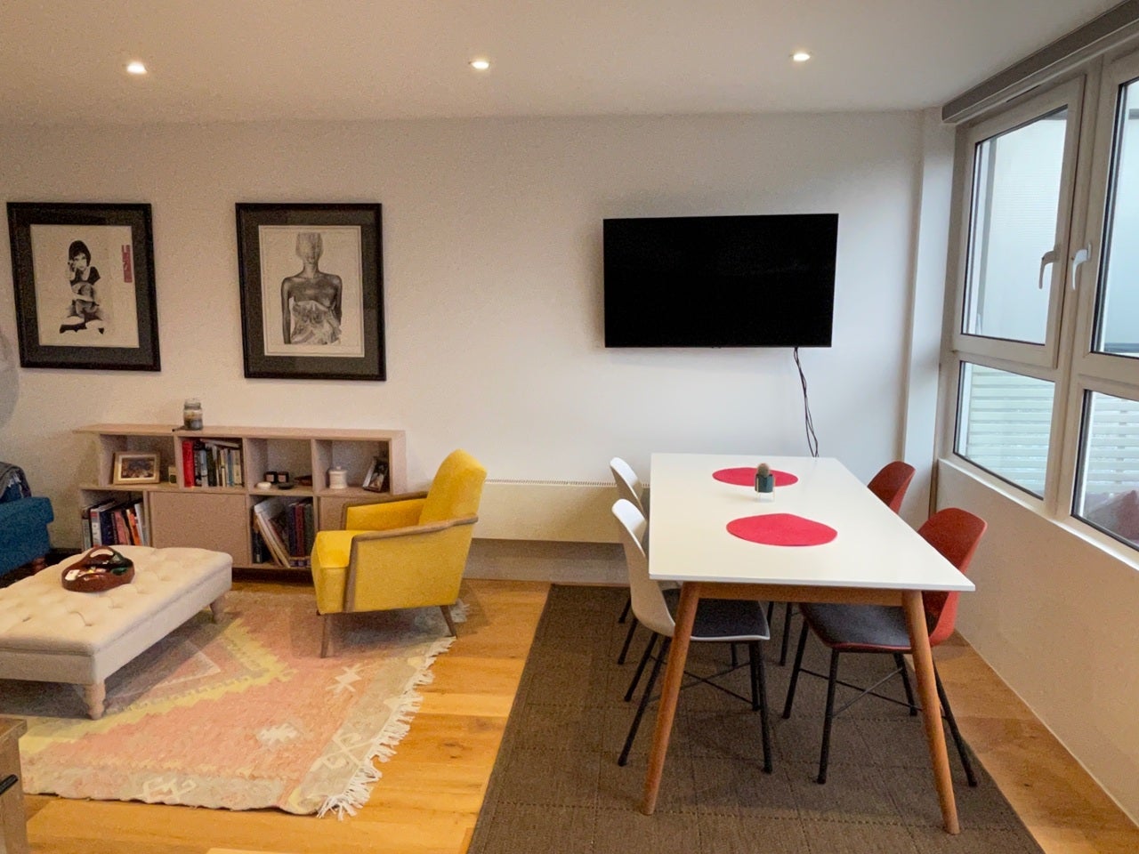 Flat Maskelyne Close in Greater London