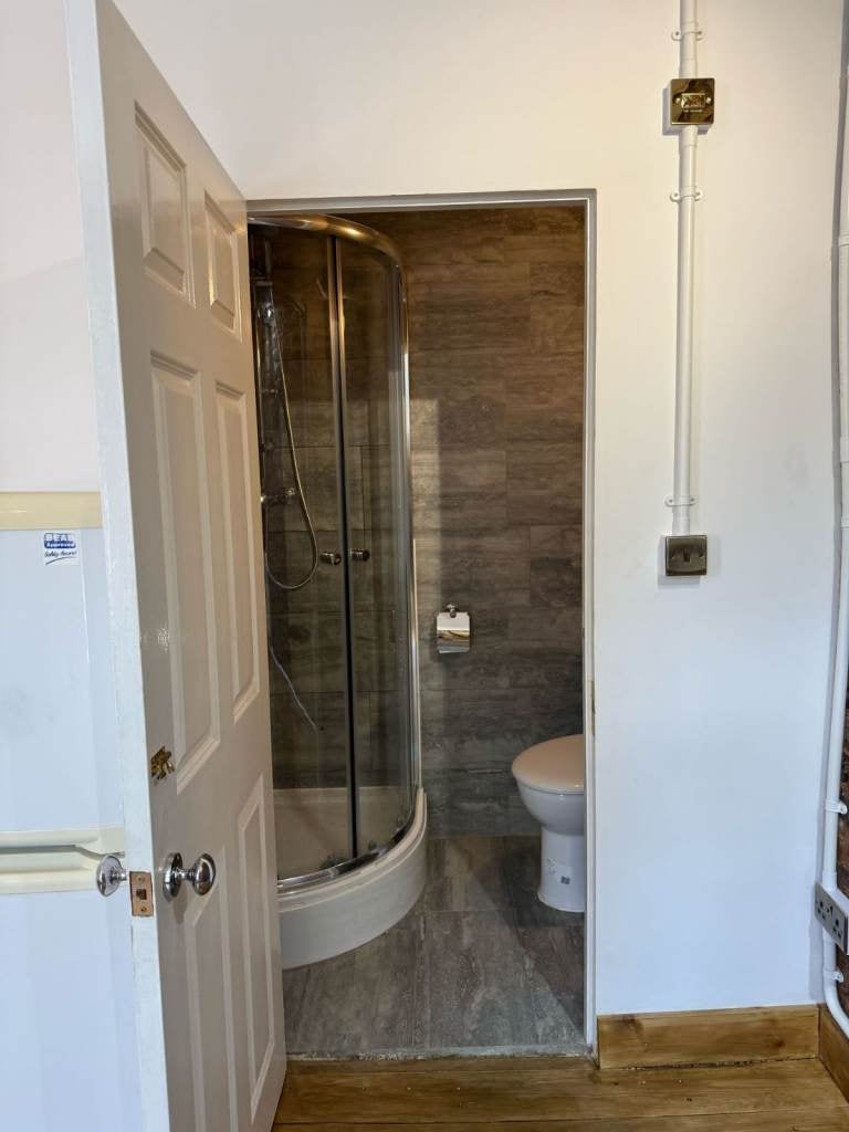Flat Jerdan Place in Greater London