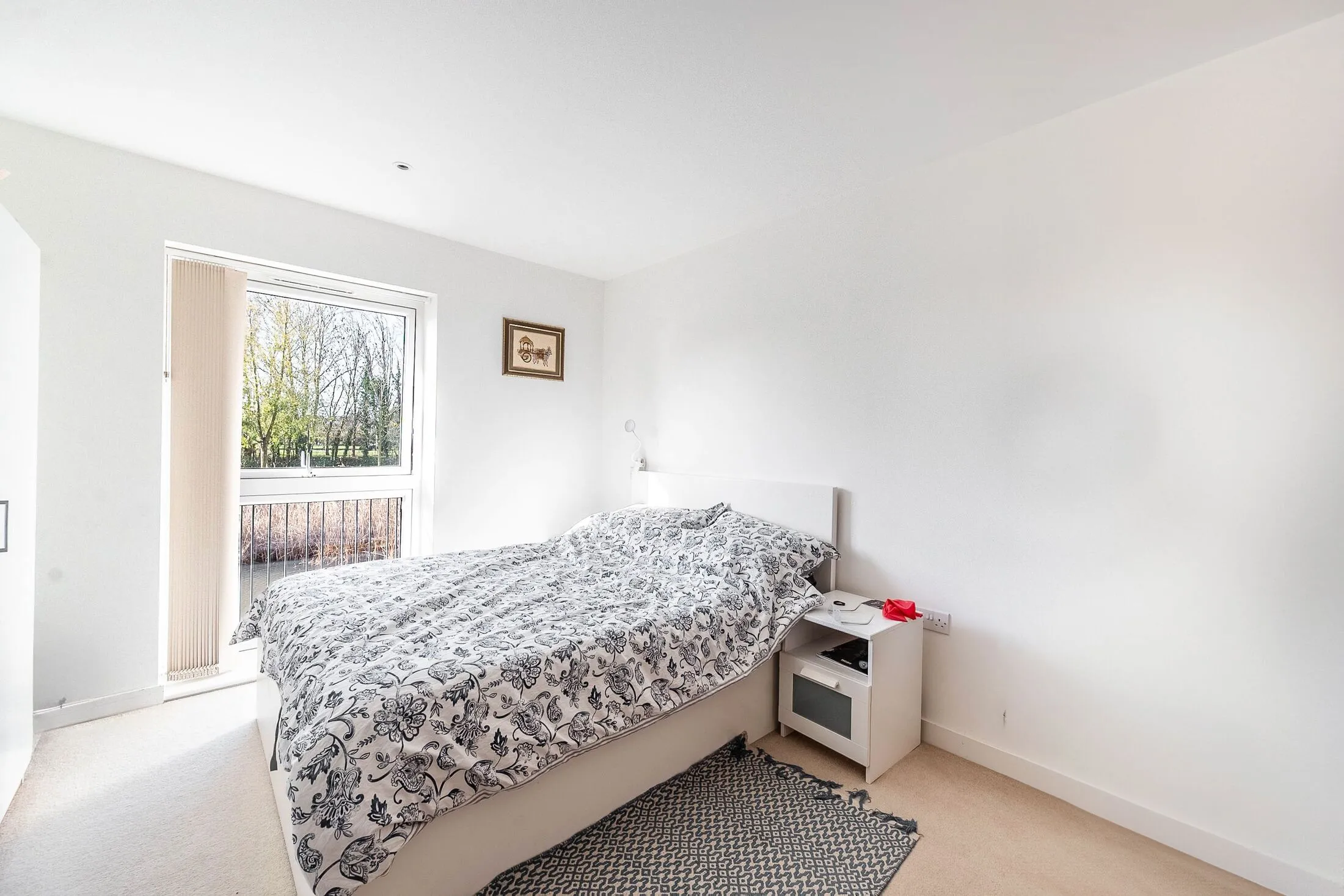 Flat Howard Road in Greater London