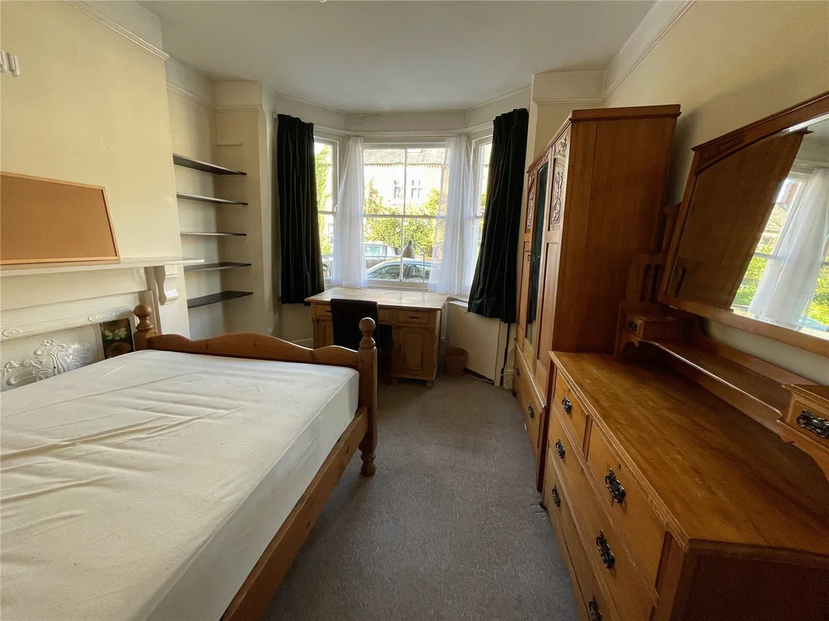 Room Alexandra Road in Oxford