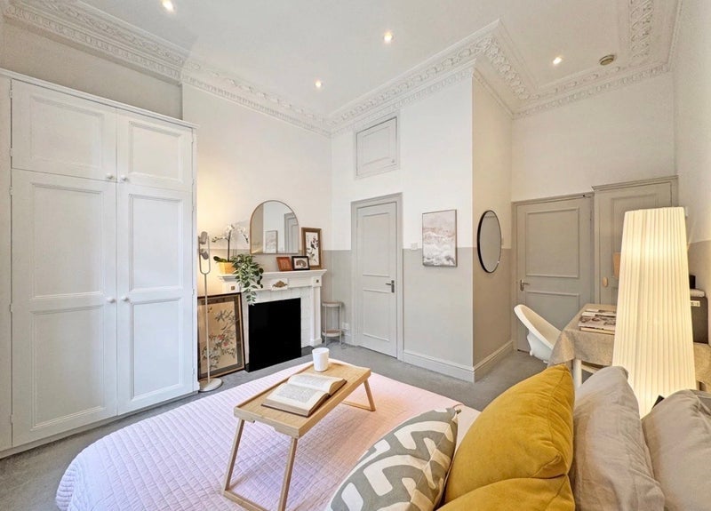 Flat Gloucester Street in City of Westminster