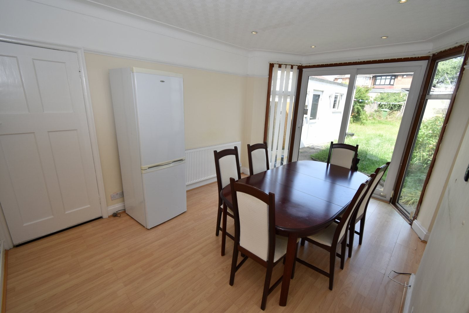House Tintern Avenue in Greater London