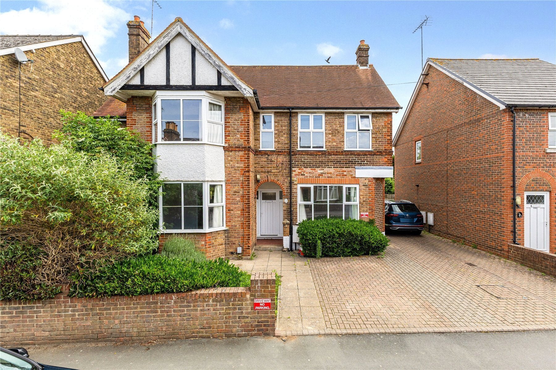 Flat Copse Road in Elmbridge
