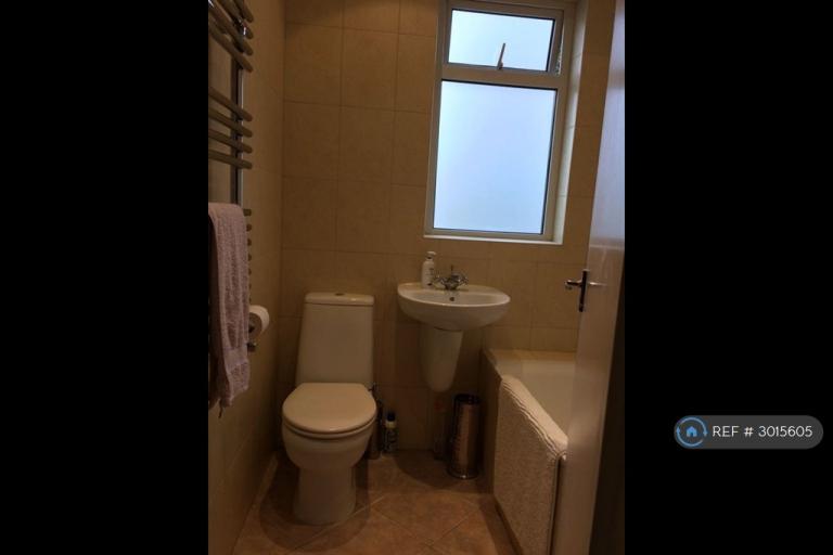 Flat St Barnabas Road in Greater London