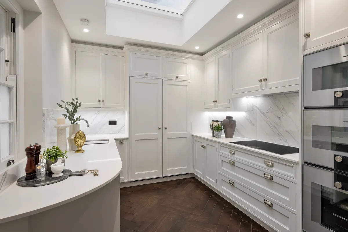 Flat Charles Street in City of Westminster