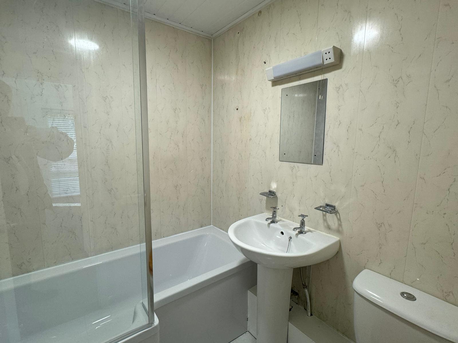 Flat Middle Warberry Road in Torquay