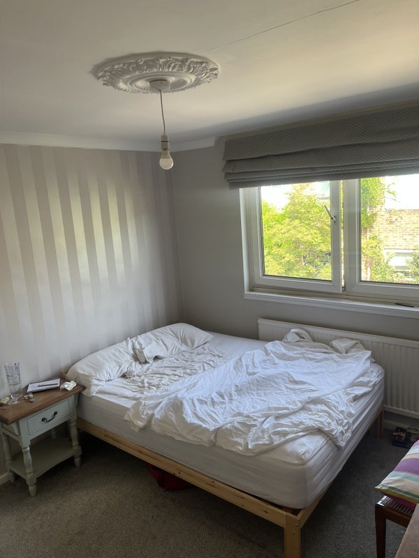 Room St Agnes Close in Greater London