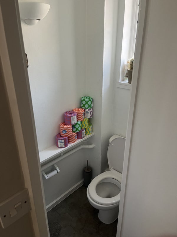 Room St Agnes Close in Greater London