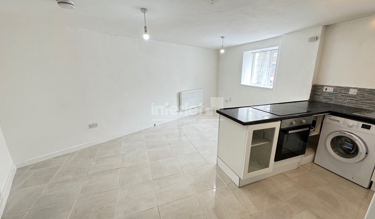 Flat Theodora Street in Cardiff