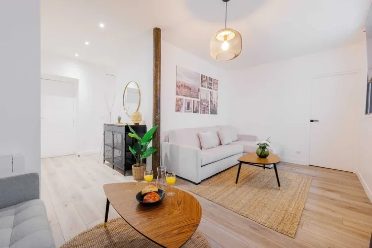 Appartement Rue Marguerite de Rochechouart à Paris