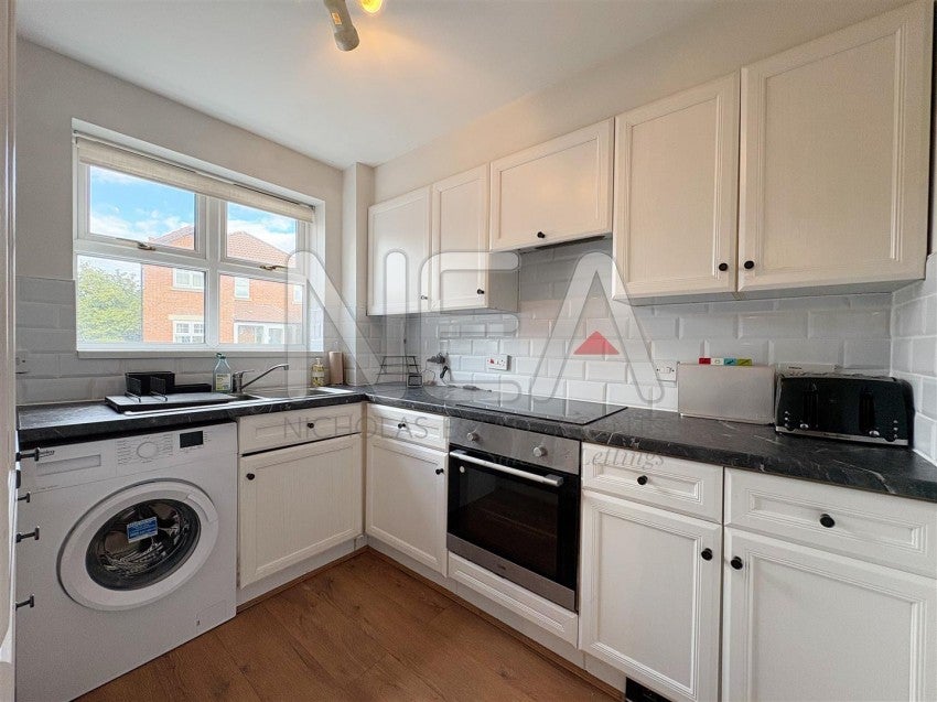 Flat Waller Court in Reading