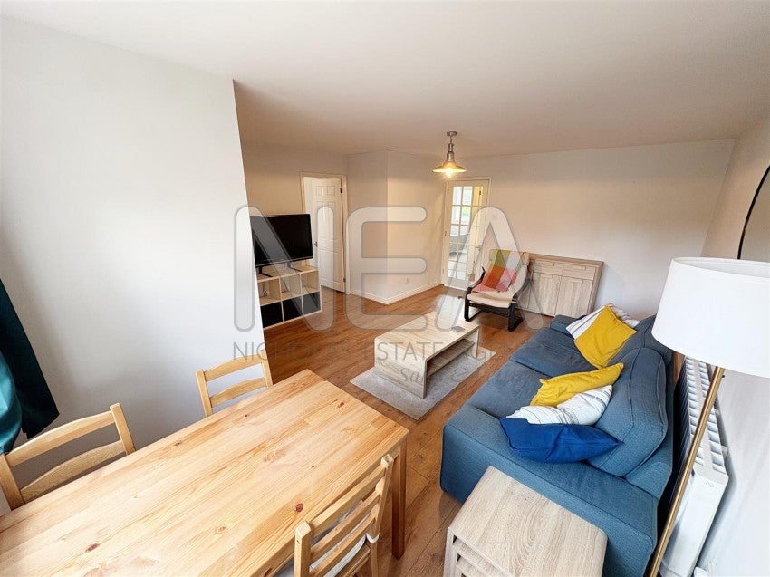 Flat Waller Court in Reading