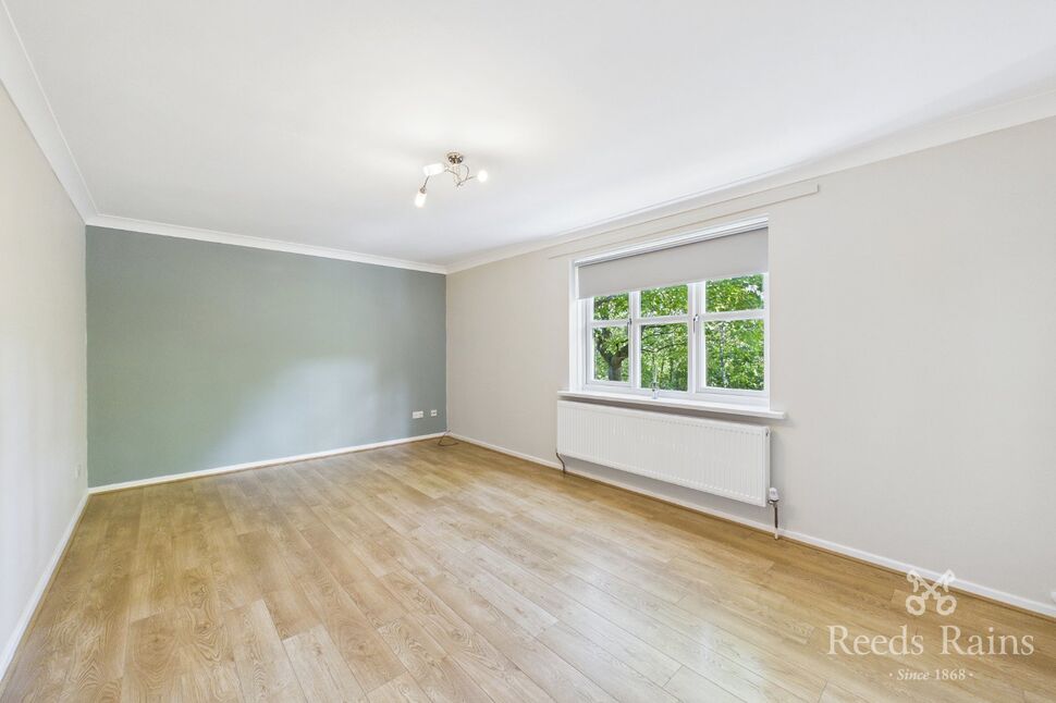 Flat Cedar Grove in Stockport