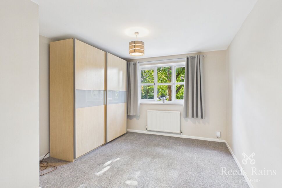 Flat Cedar Grove in Stockport