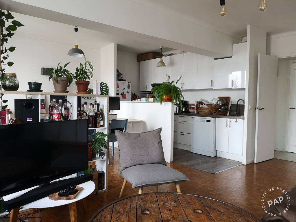 Flat Place du Général Kœnig in Paris