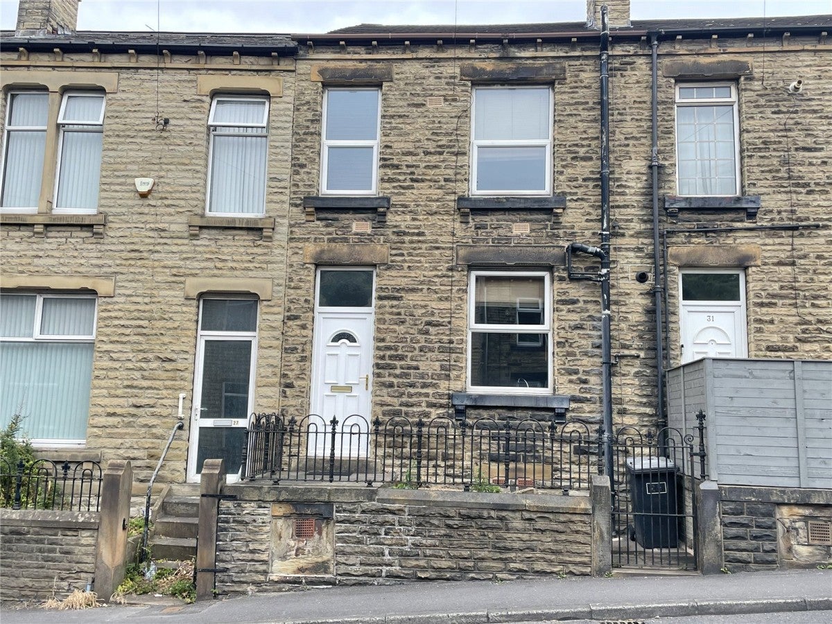 Flat Jeremy Lane in Kirklees
