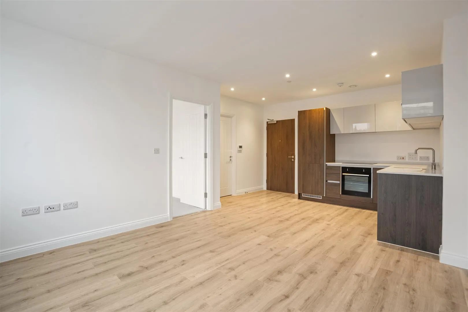 Flat Warwick Road in Metropolitan Borough of Solihull