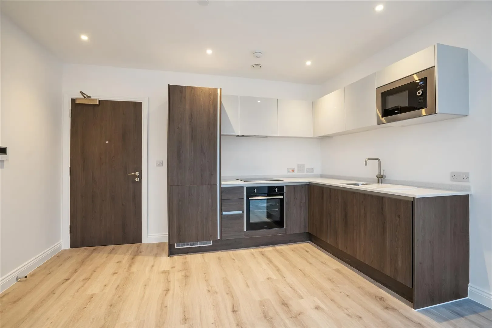 Flat Warwick Road in Metropolitan Borough of Solihull