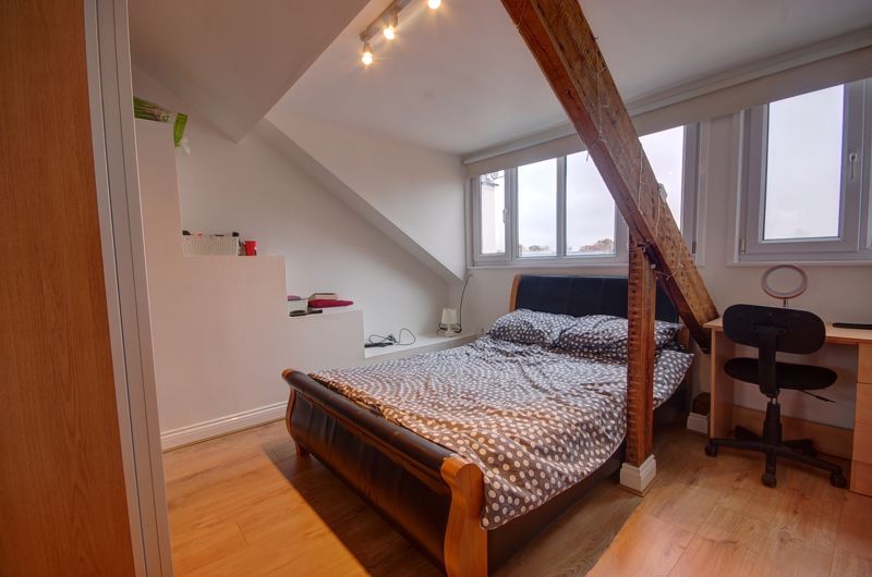 Flat Osborne Terrace in Newcastle upon Tyne