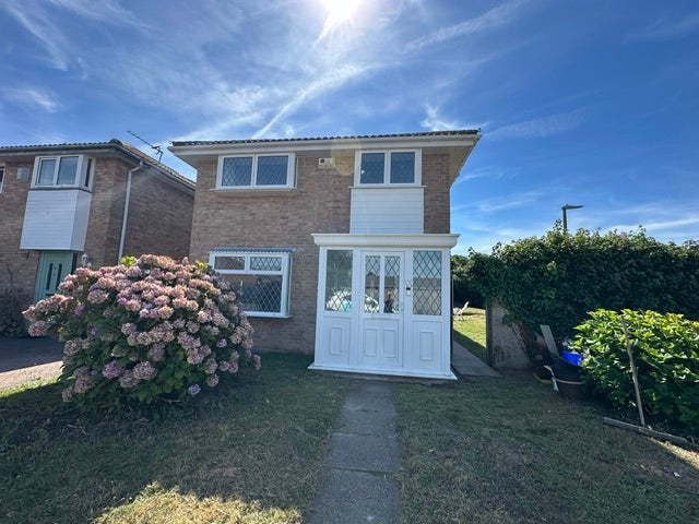 House Landor Drive in Loughor