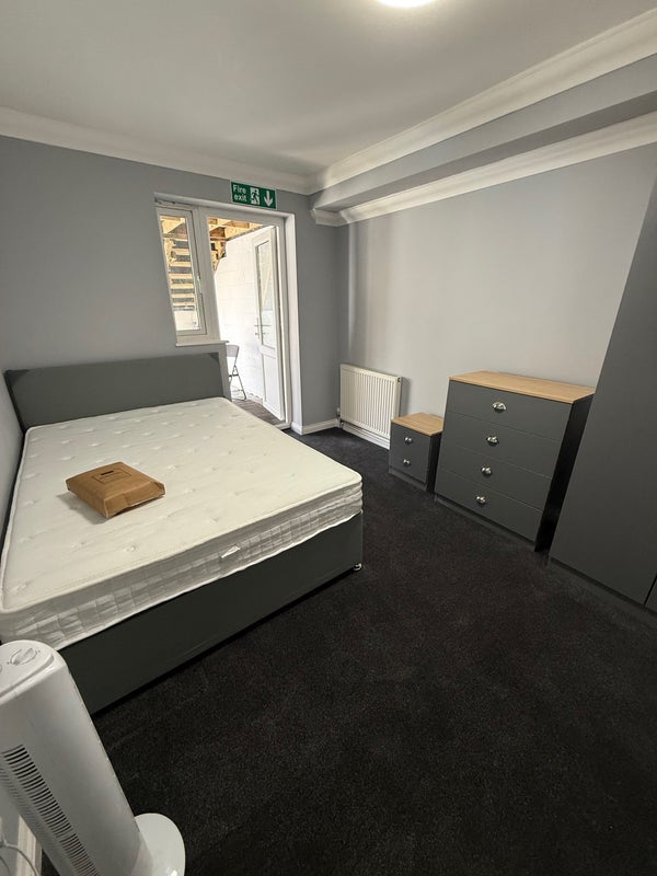 Room The Hyde in Basildon