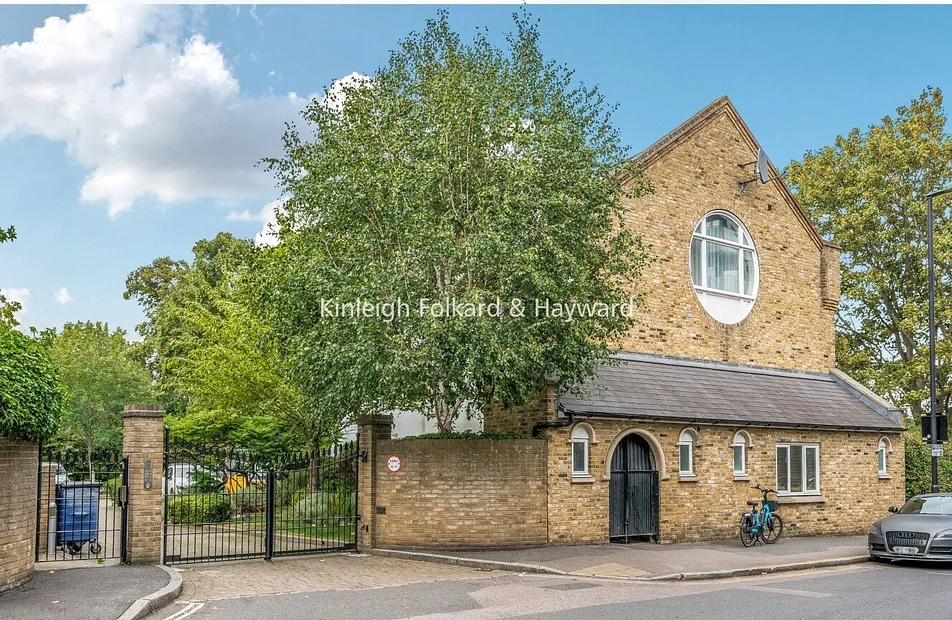 Flat Park Mews in London