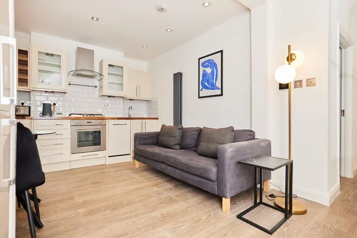 Flat Southwark Park Road in Greater London