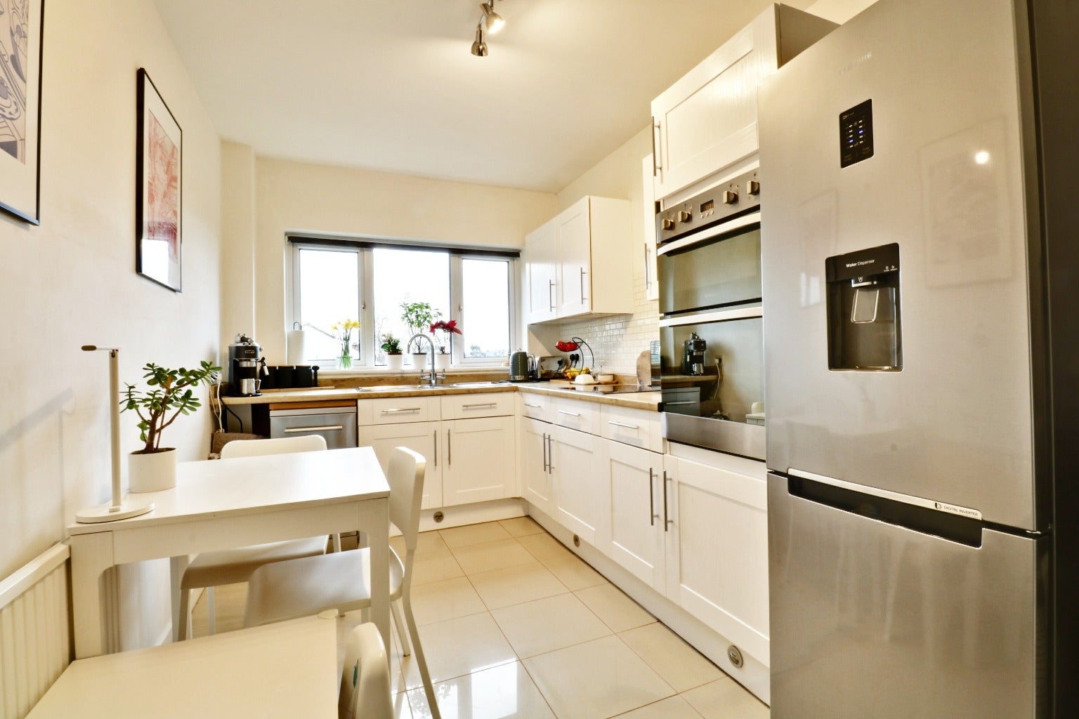 Flat Highland Road in Greater London